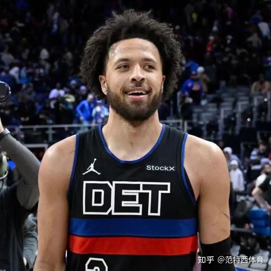 包含转会期底特律活塞调整名单以备NBA季后赛；外线爆发环节打磨；管理层满意；年轻球员得到机会的词条